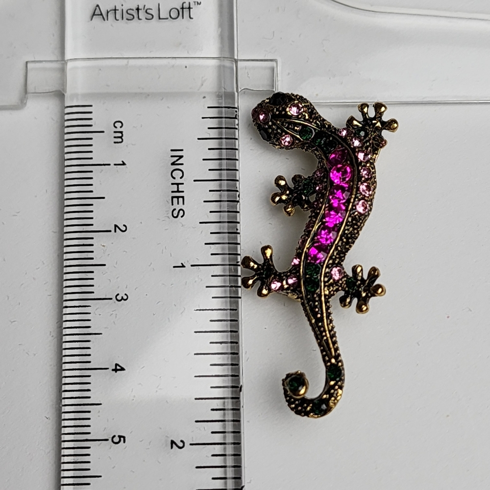 Victorian Design Bohemian Purple Rhinestone Lizard Brooch - Picture 6 of 8